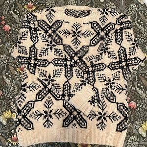 Vintage hand knit pullover sweater